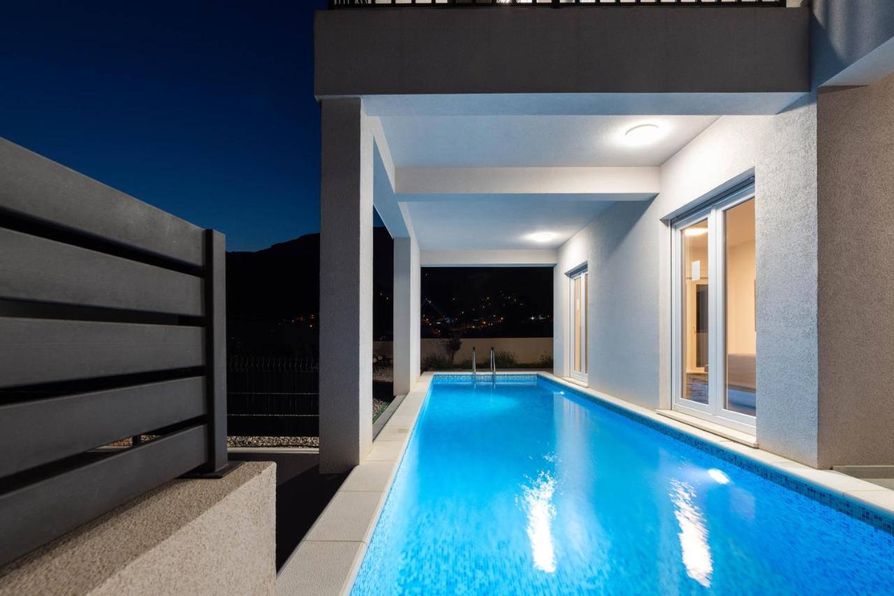 Villa Dorso With Heated Pool Klis Exterior foto